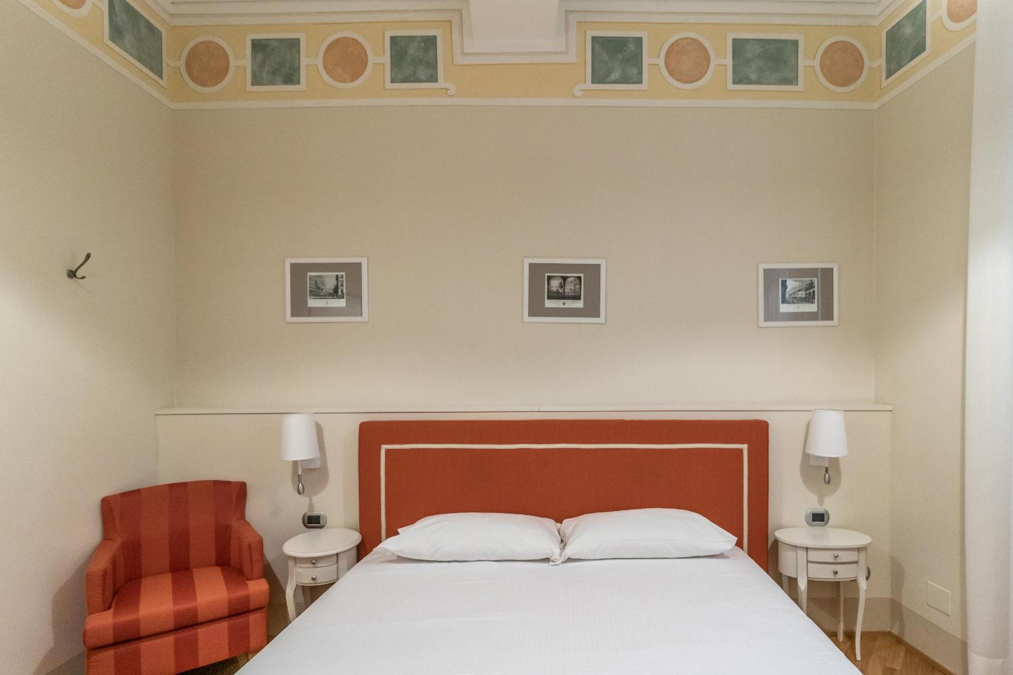 Casa Isolani Luxury Rooms Piazza Maggiore 1 Bologne Extérieur photo