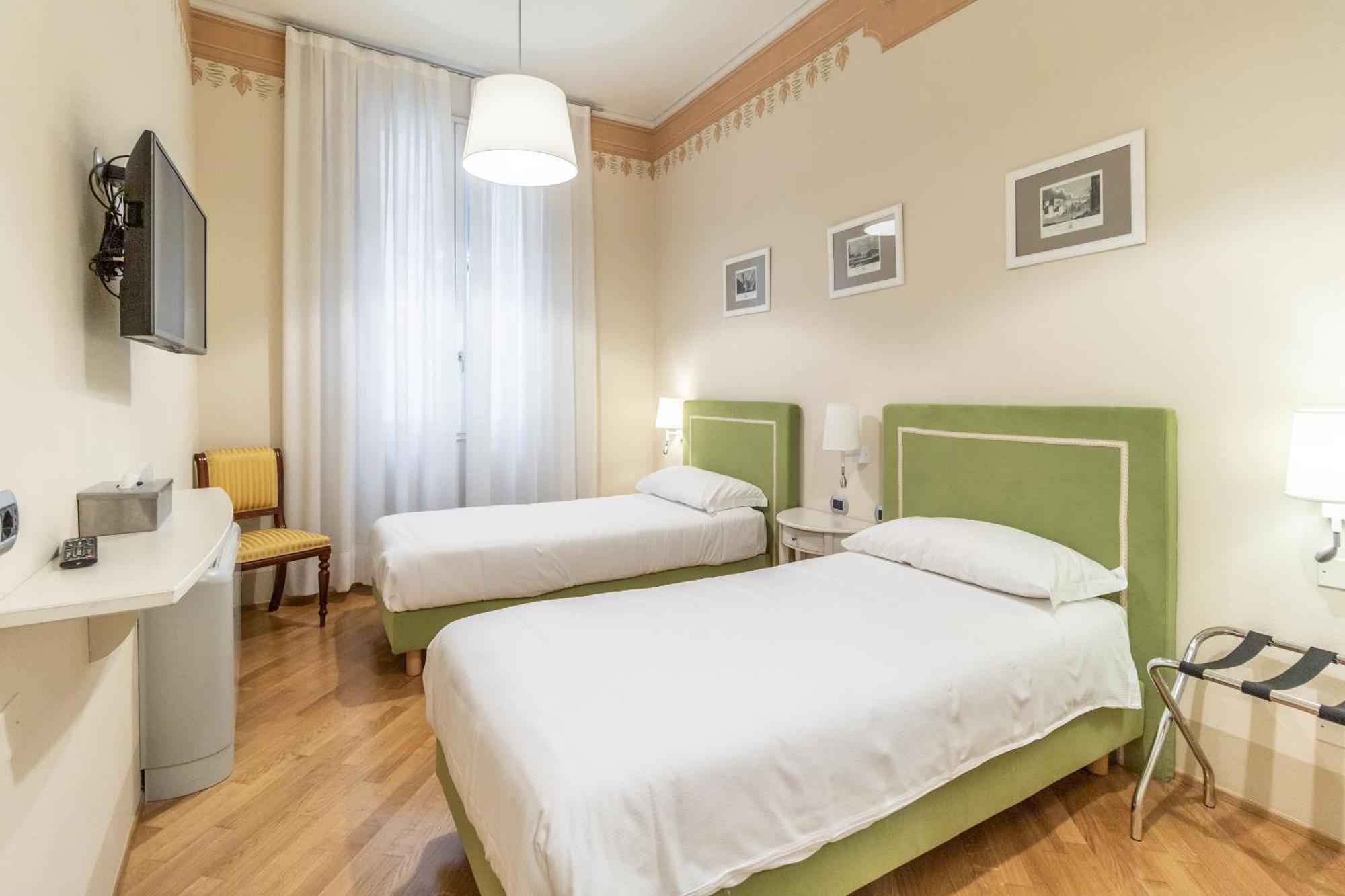 Casa Isolani Luxury Rooms Piazza Maggiore 1 Bologne Extérieur photo