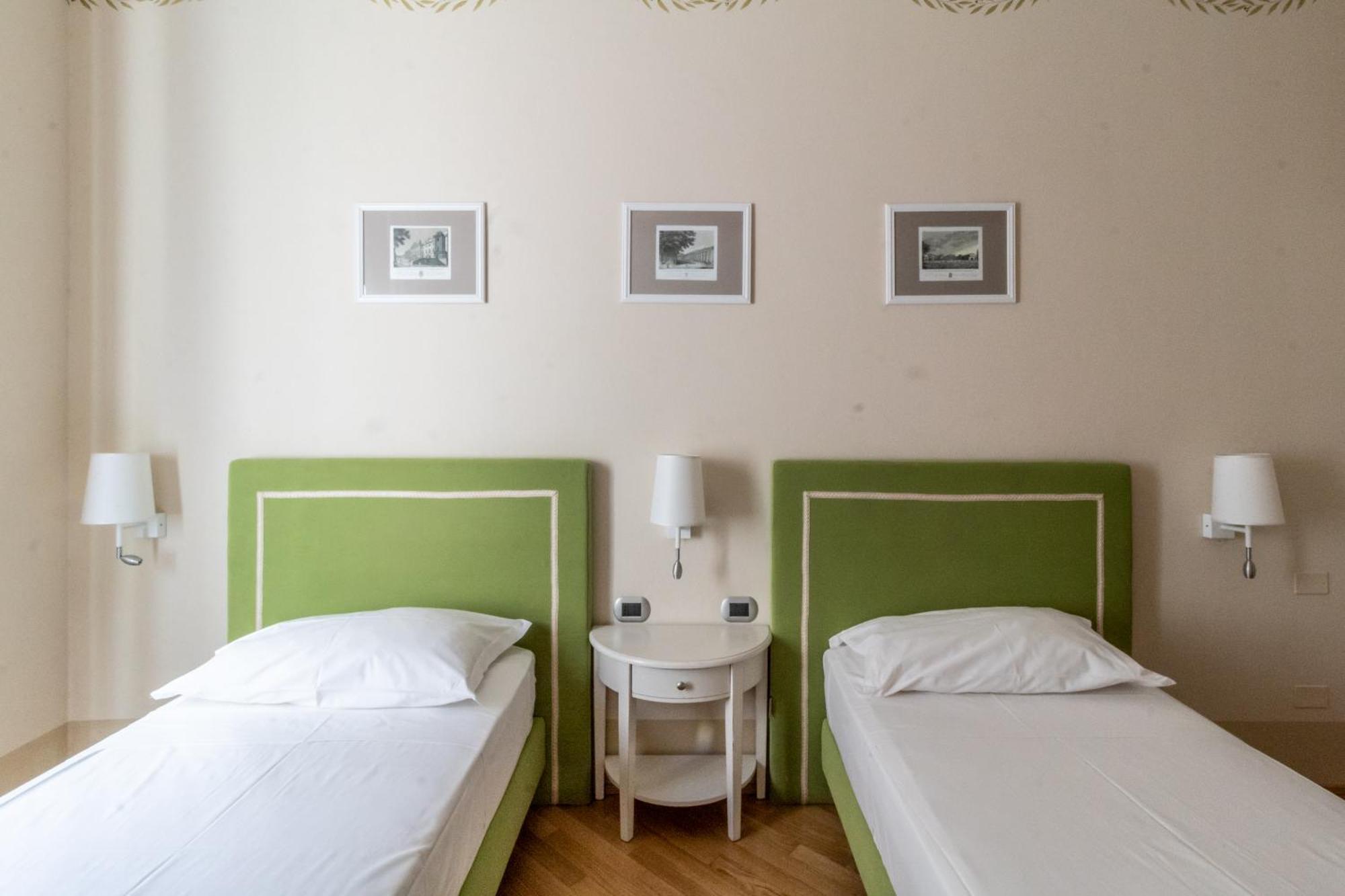 Casa Isolani Luxury Rooms Piazza Maggiore 1 Bologne Extérieur photo