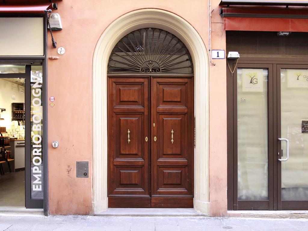 Casa Isolani Luxury Rooms Piazza Maggiore 1 Bologne Extérieur photo