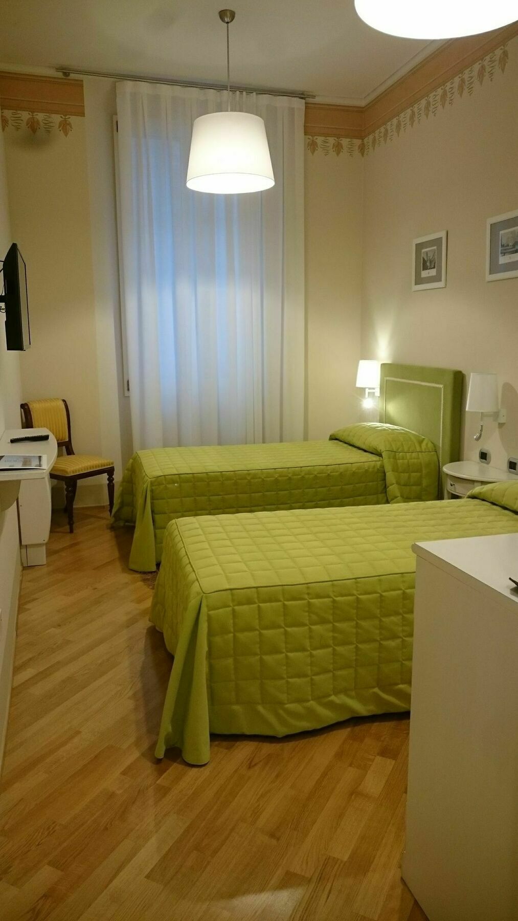 Casa Isolani Luxury Rooms Piazza Maggiore 1 Bologne Extérieur photo