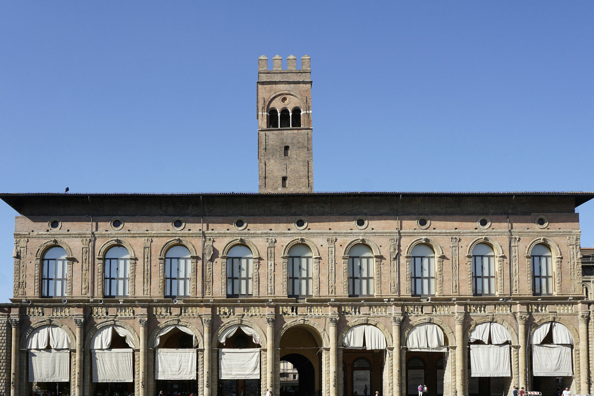 Casa Isolani Luxury Rooms Piazza Maggiore 1 Bologne Extérieur photo