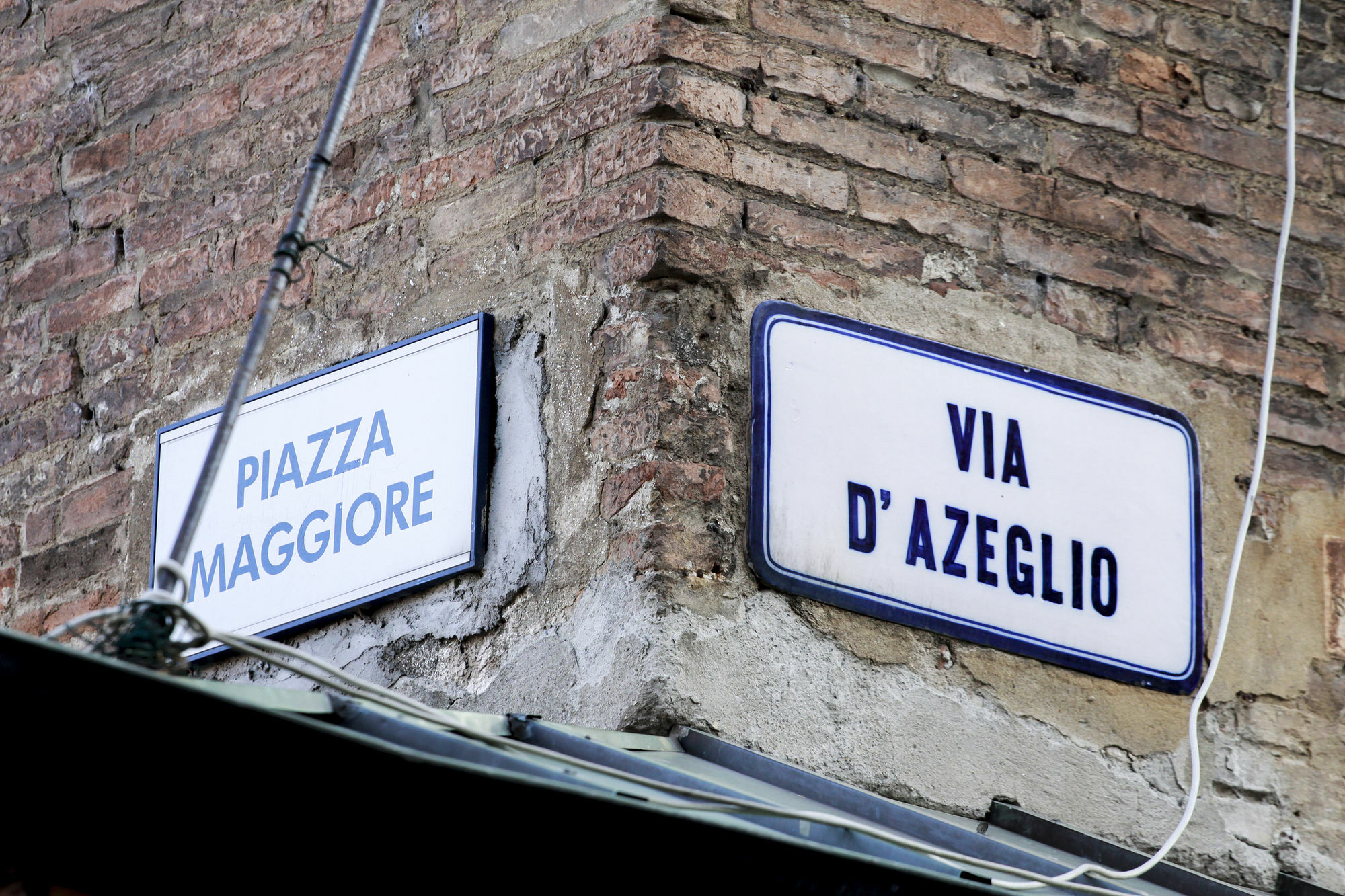 Casa Isolani Luxury Rooms Piazza Maggiore 1 Bologne Extérieur photo